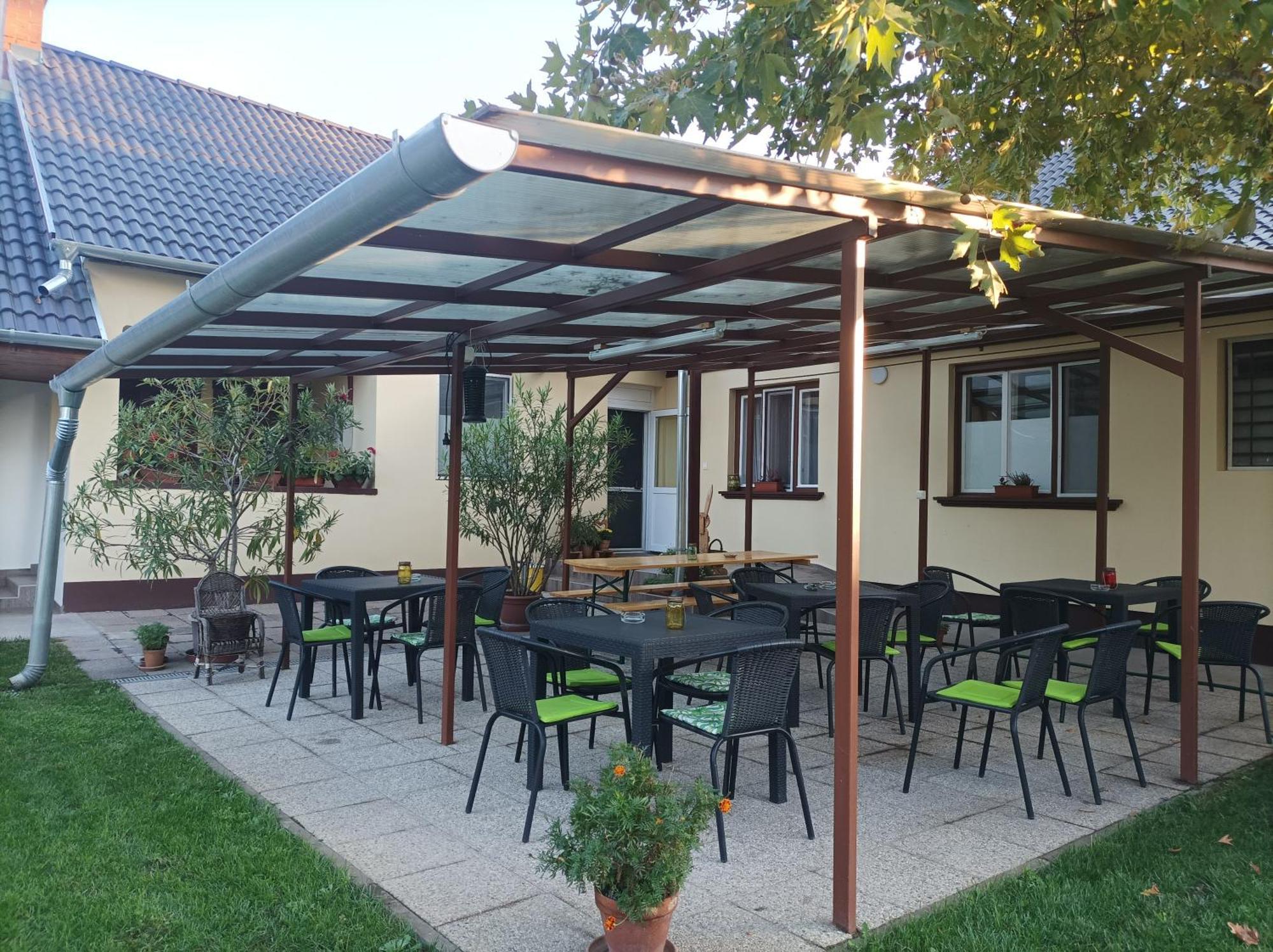 Tartós Szegfű Vendégház, Magánszállás Tazlar Exterior foto